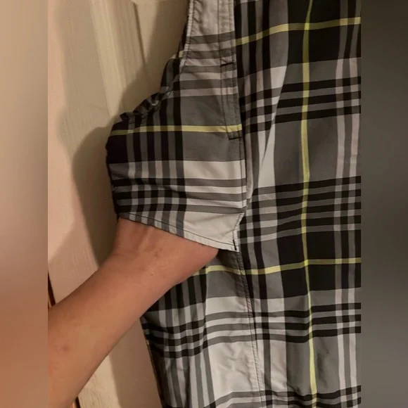 Omni-Shade Sun Protection Columbia button up plaid shirt, size XXL, black plaid - Picture 6 of 8